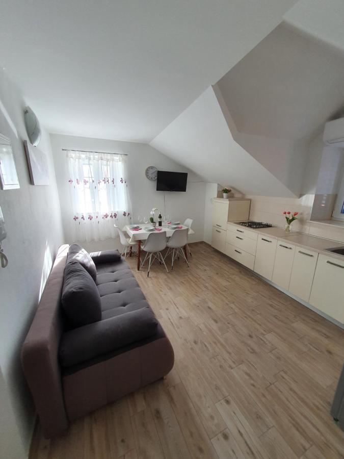 Apartaments Ukic Prvic Sepurine Εξωτερικό φωτογραφία